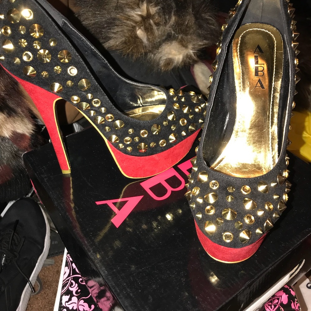 Studded Pumps - Picture 2 of 3